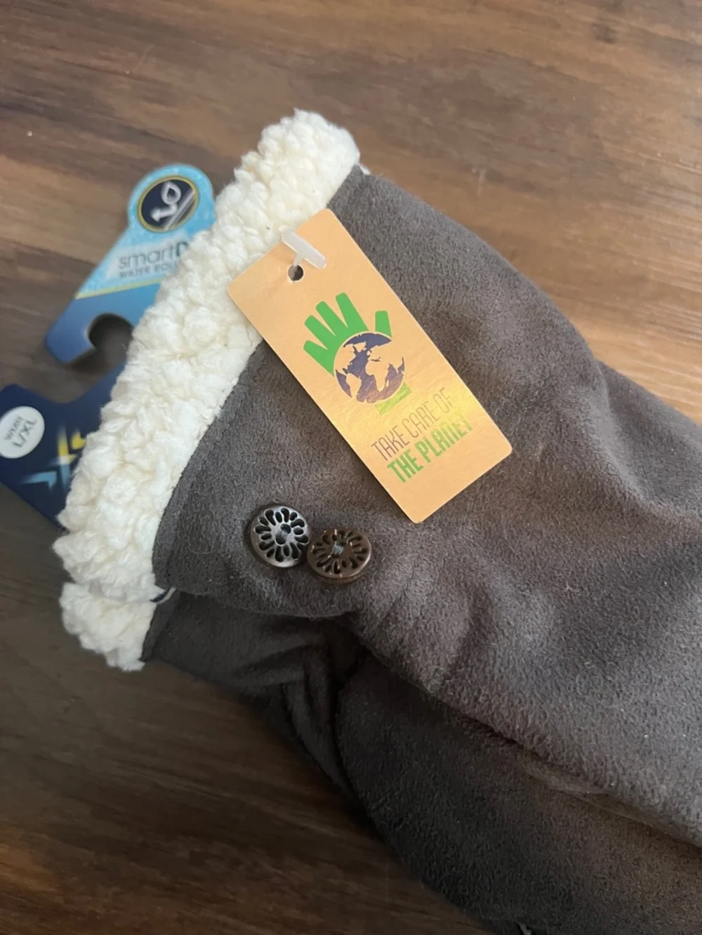 isotoner L/XL Charcoal Faux Suede Gloves with touchscreen capacity - Picture 5 of 5